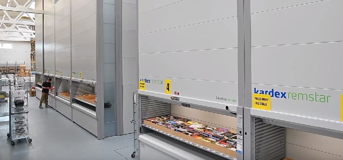 IS FLORES, PDA FLORES a KARDEX SHUFFLE řídí expedici z e-shopu DOBROVSKÝ s.r.o.